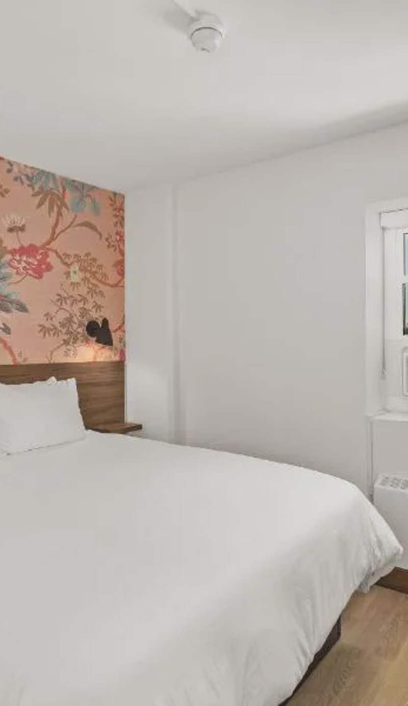 Uptown Inn - Limited Service Apart-Hotel