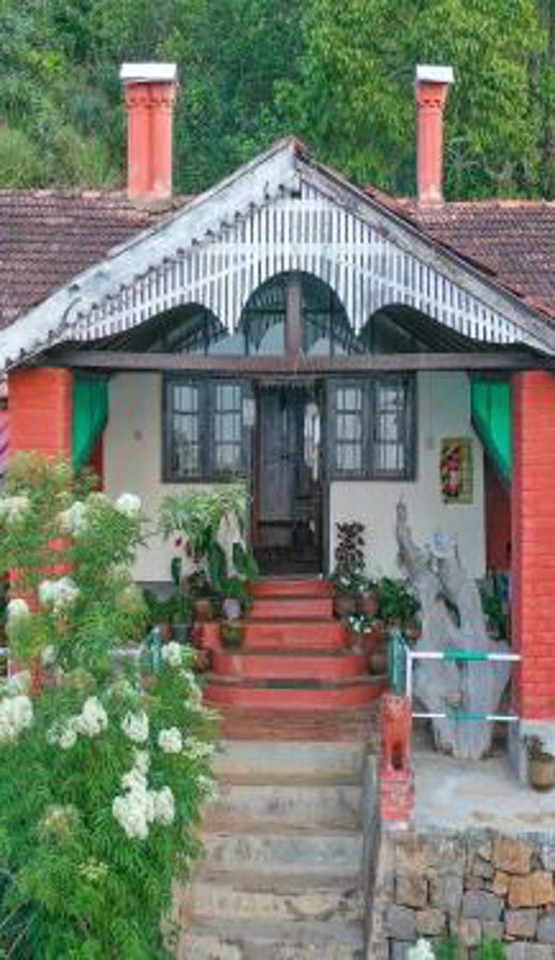 DEVASHOLA HOMESTAY