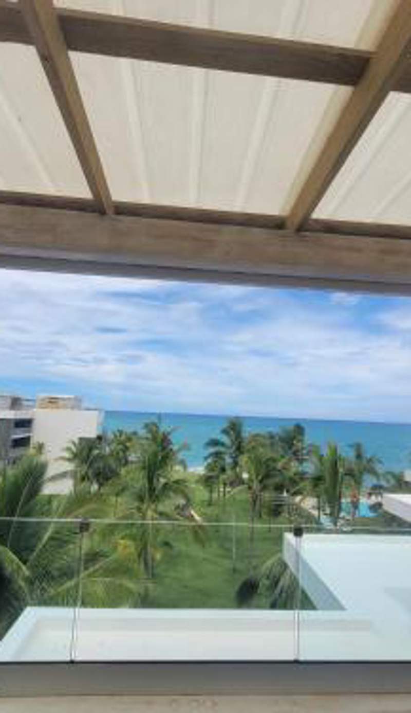 Seawinds Studio - Beachfront Getaway