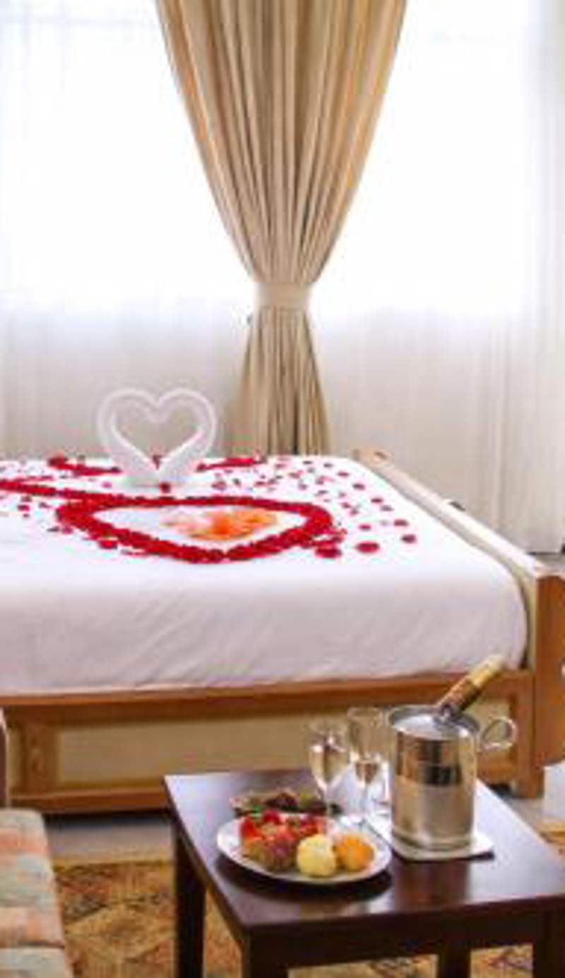 Avi Guest House