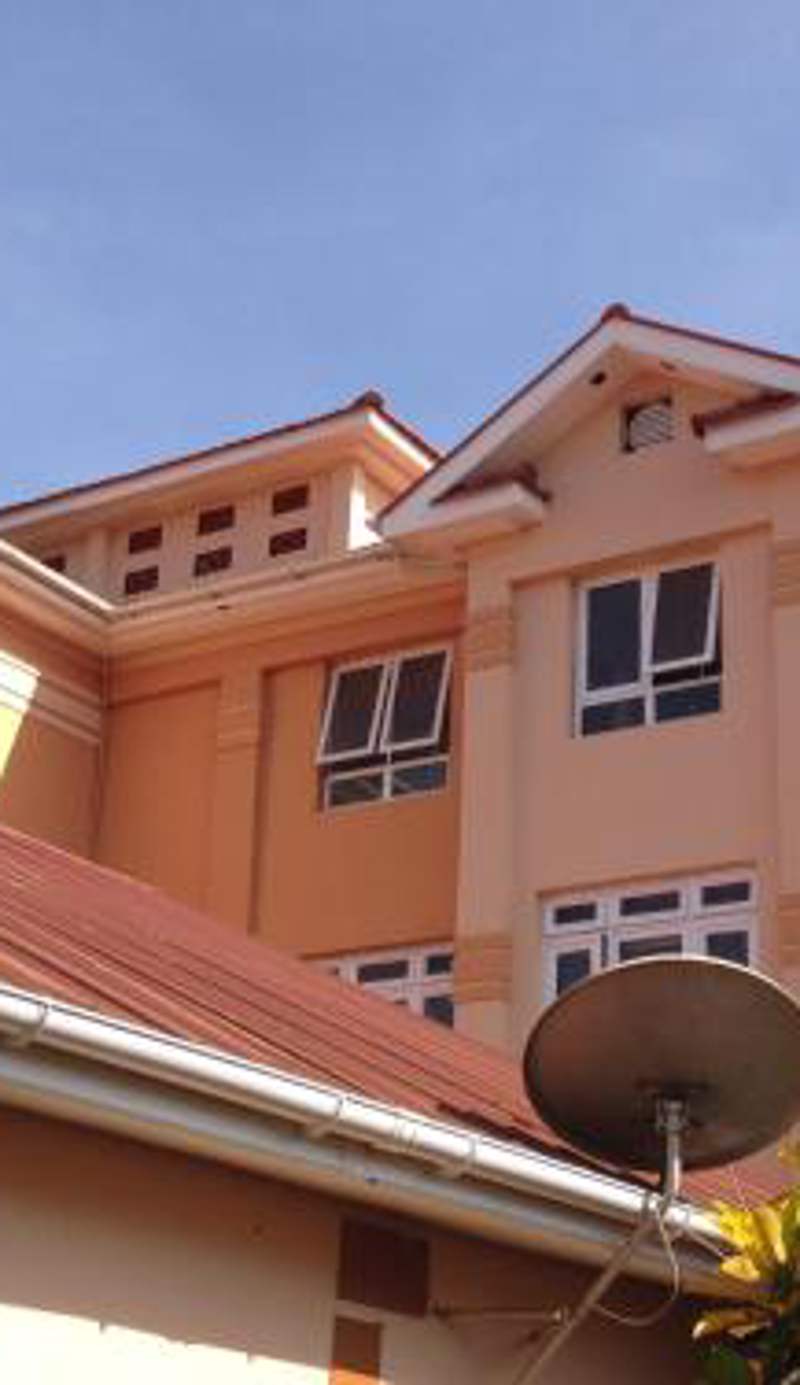 J residence Motel