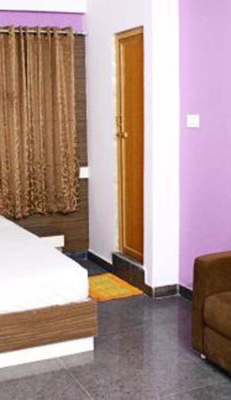 Sapphire Inn