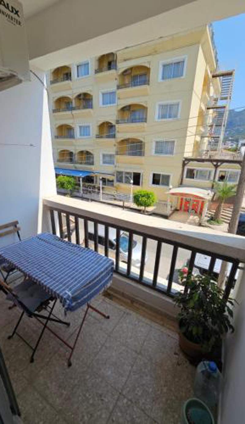 Cosy flat next to beach