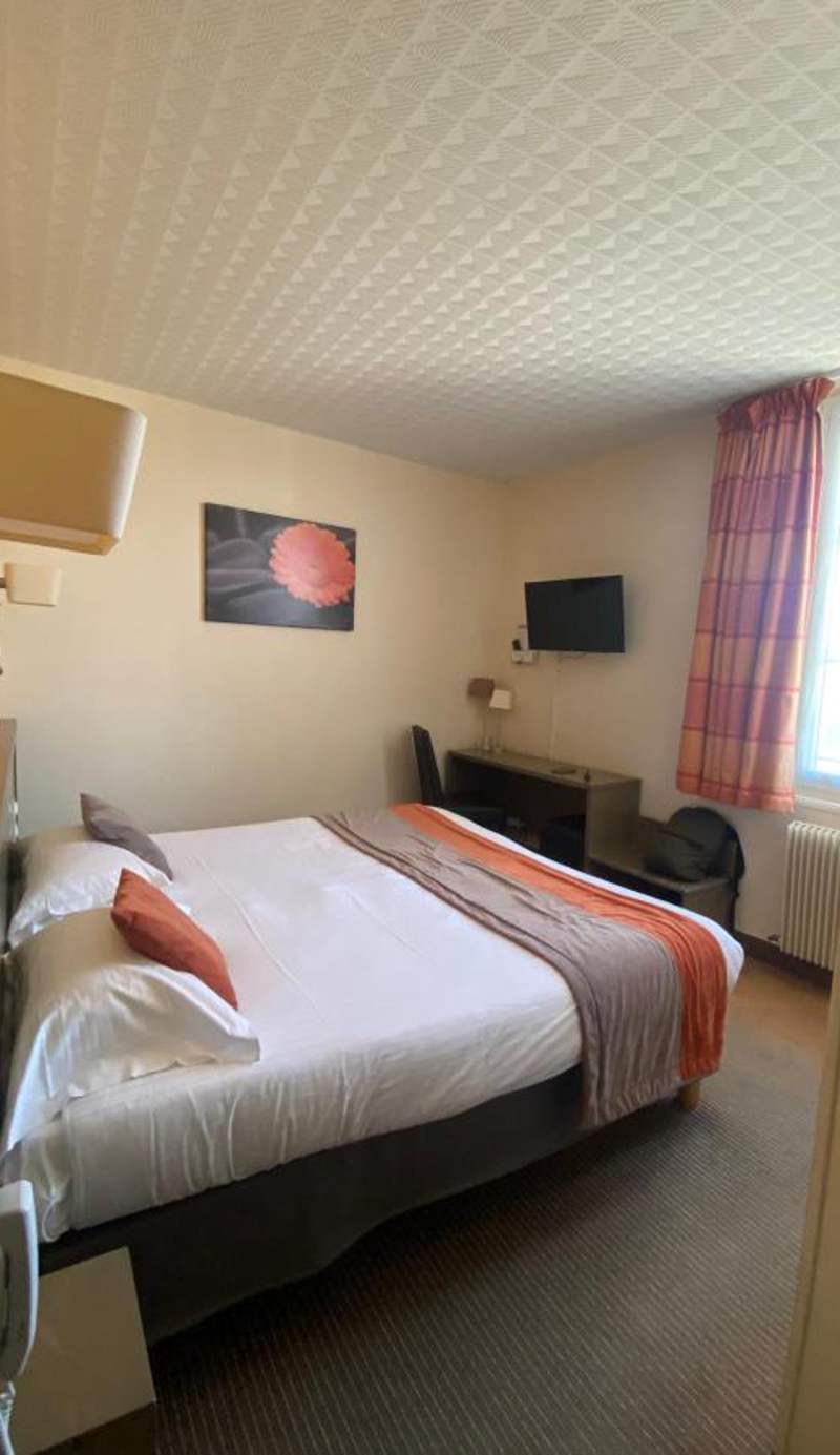 Brit Hotel Le Surcouf