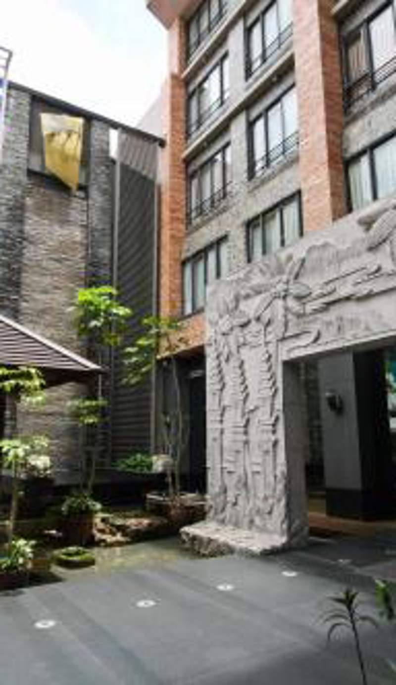 Einhan Resort