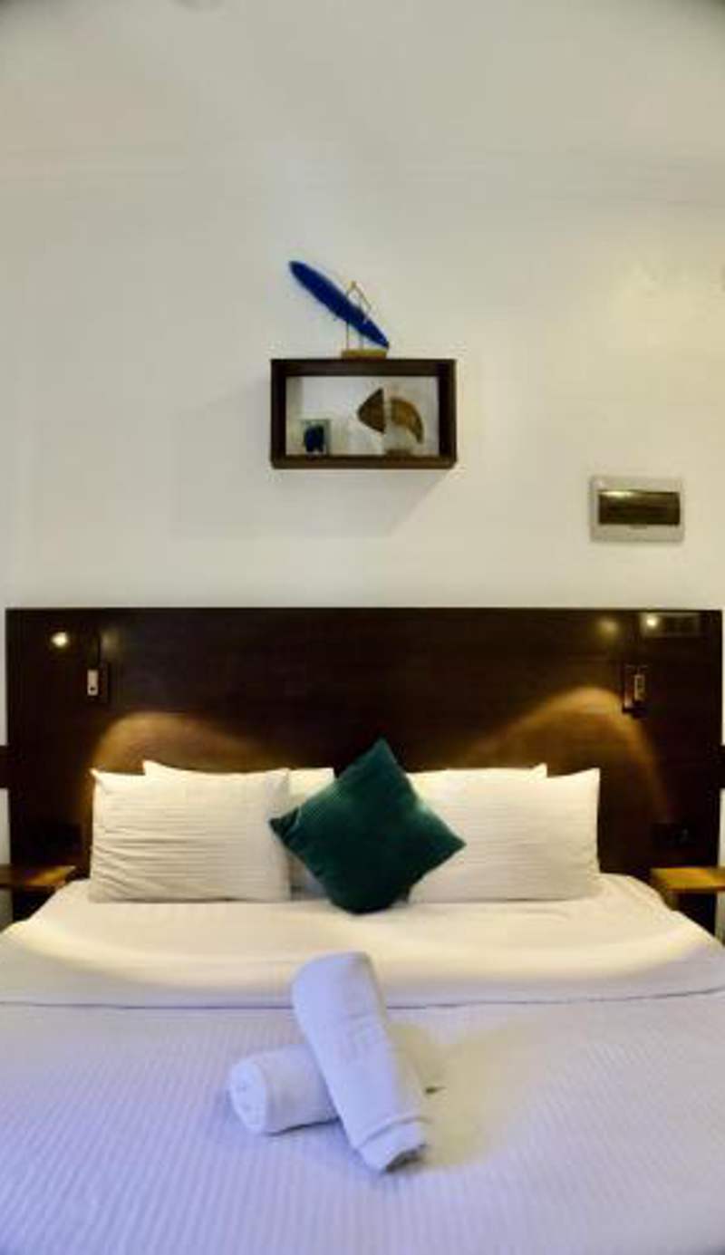 Samaik Thulusdhoo Inn