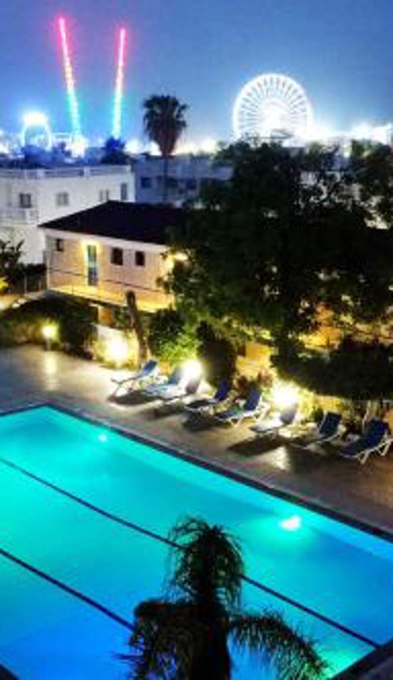 Green Bungalows Hotel Apartments