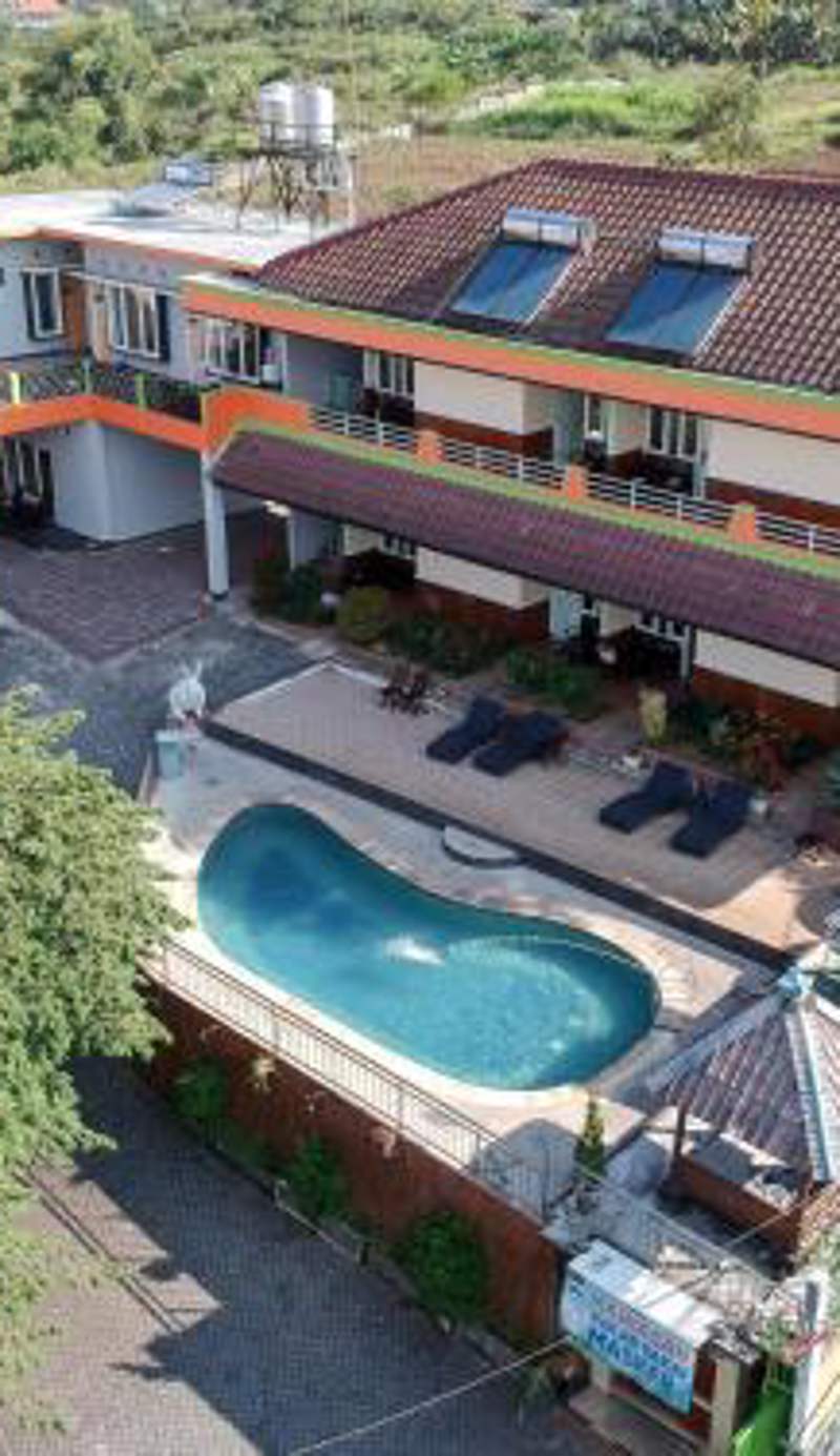 Villa Panderman Indah