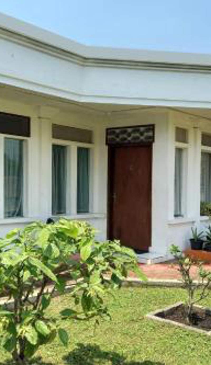 Vanda Villa Batu