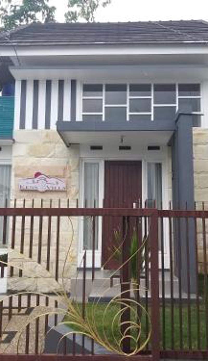 Ken's Villa 8