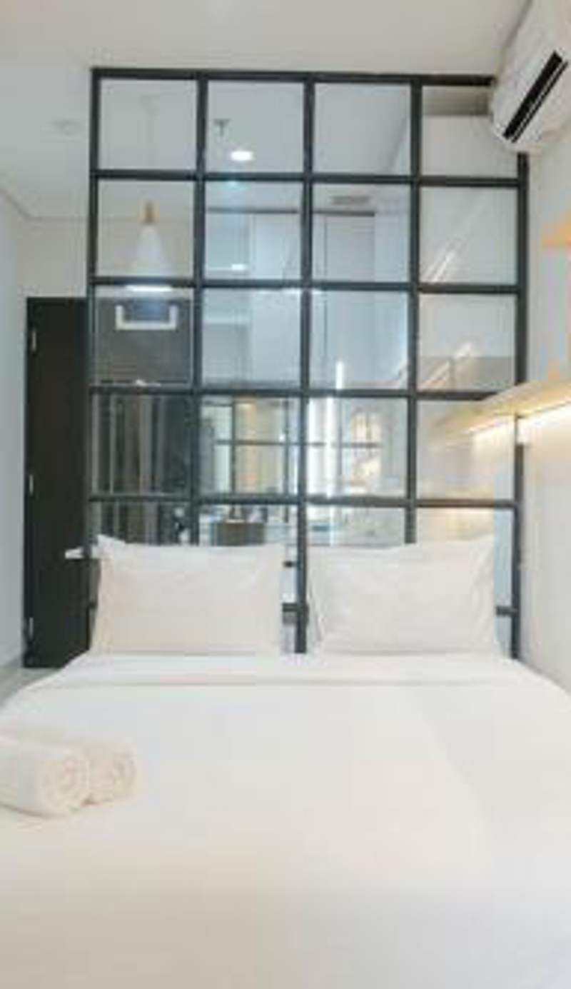Spacious and Modern Studio Apartment at Atlanta Residences By Travelio