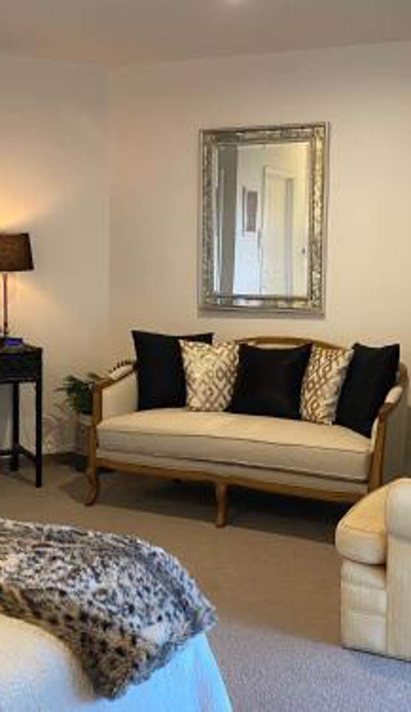 Maison Blue - Chic Garden Apartment - Pet Friendly