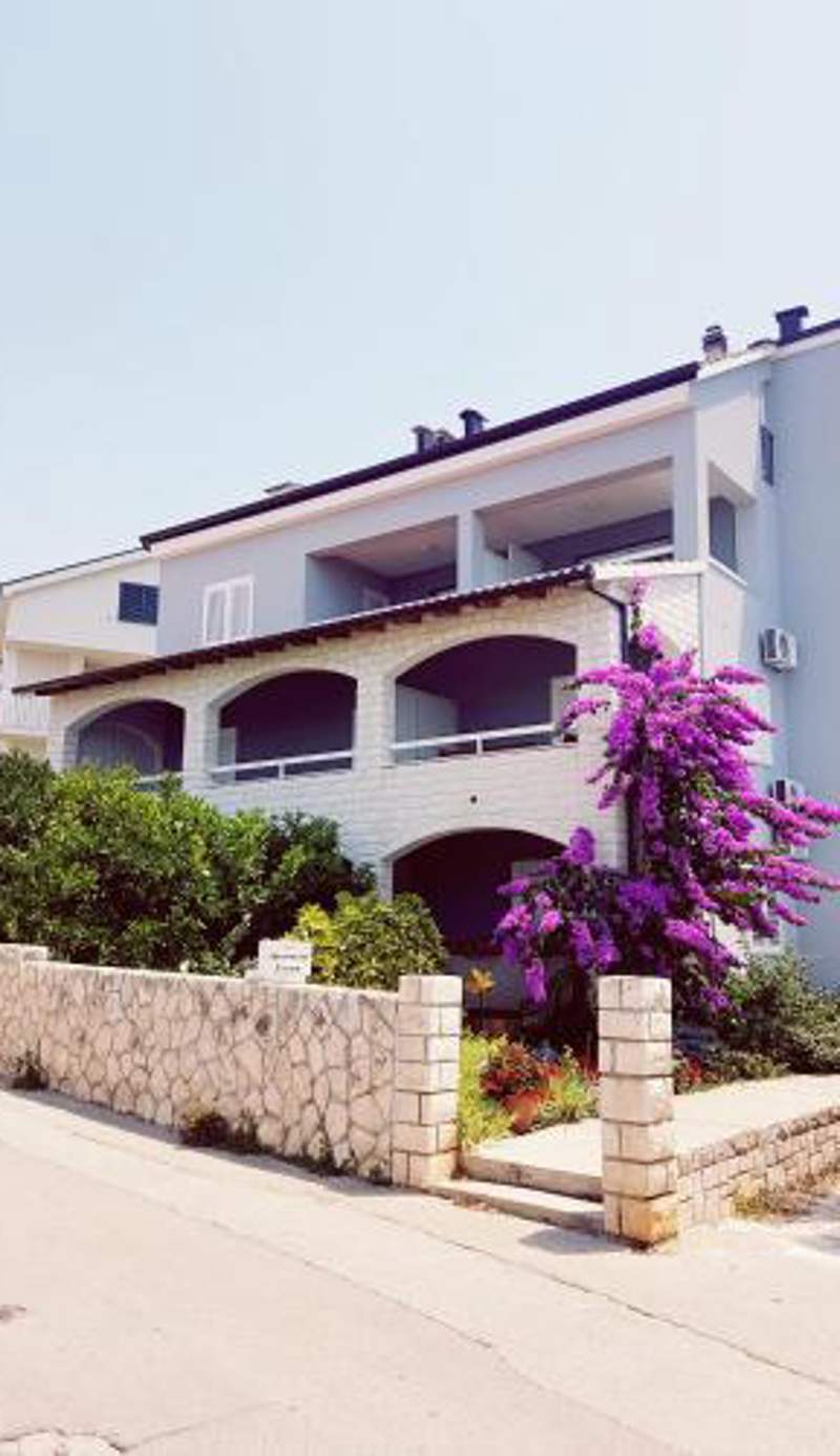 Apartments Luma