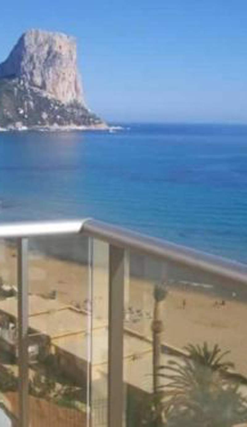 Apartamentos Albamar II