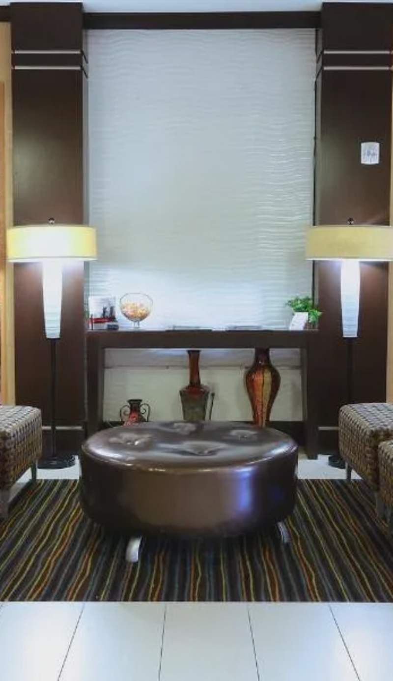 Holiday Inn Express Hotel & Suites Dallas West by IHG