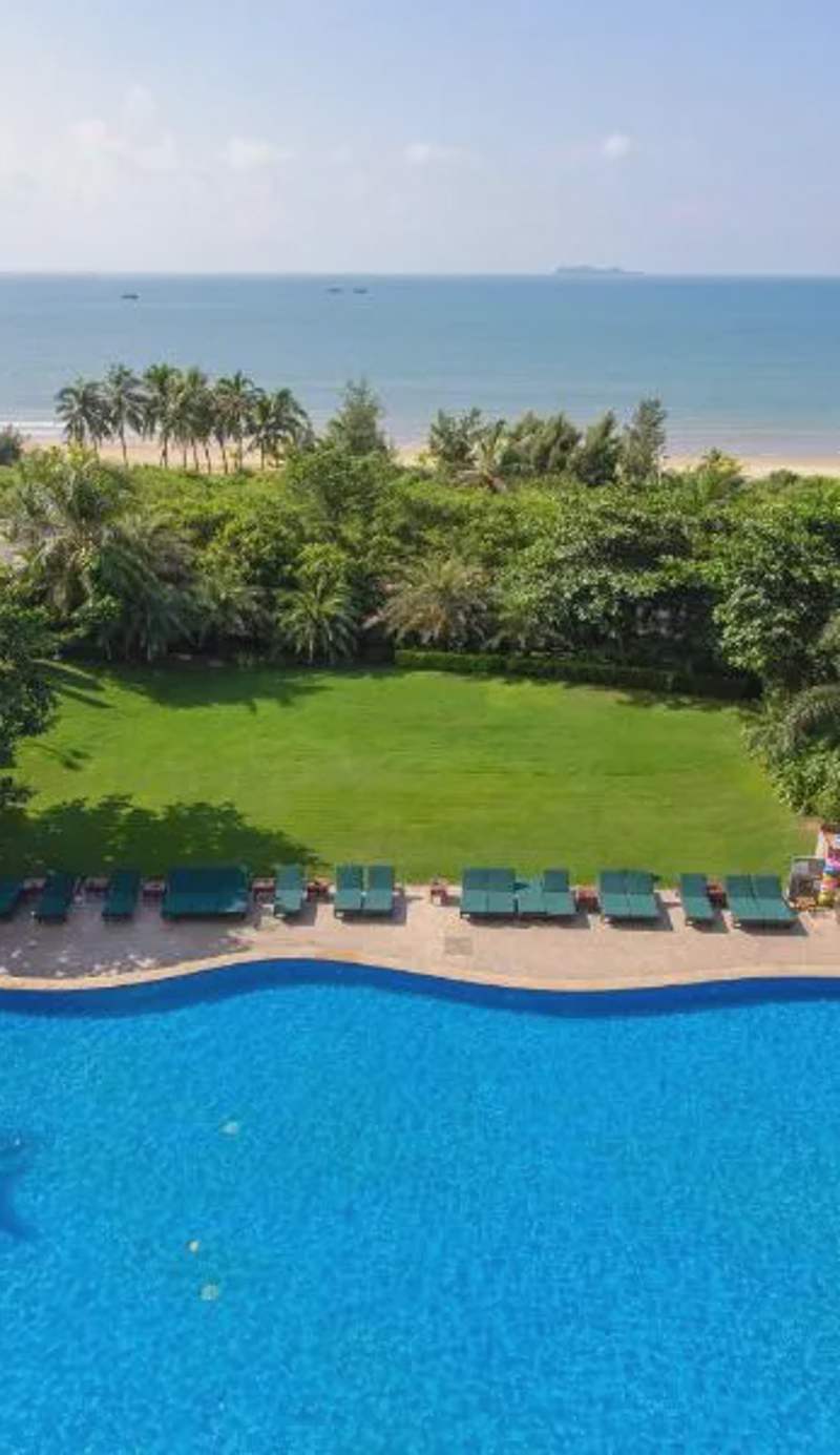 Sanya Seacube Holiday Hotel