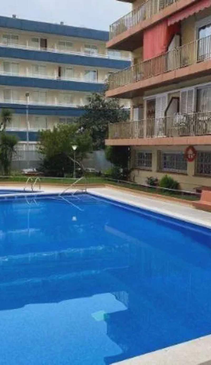 Fantástico piso con piscina en corazón de Fenals