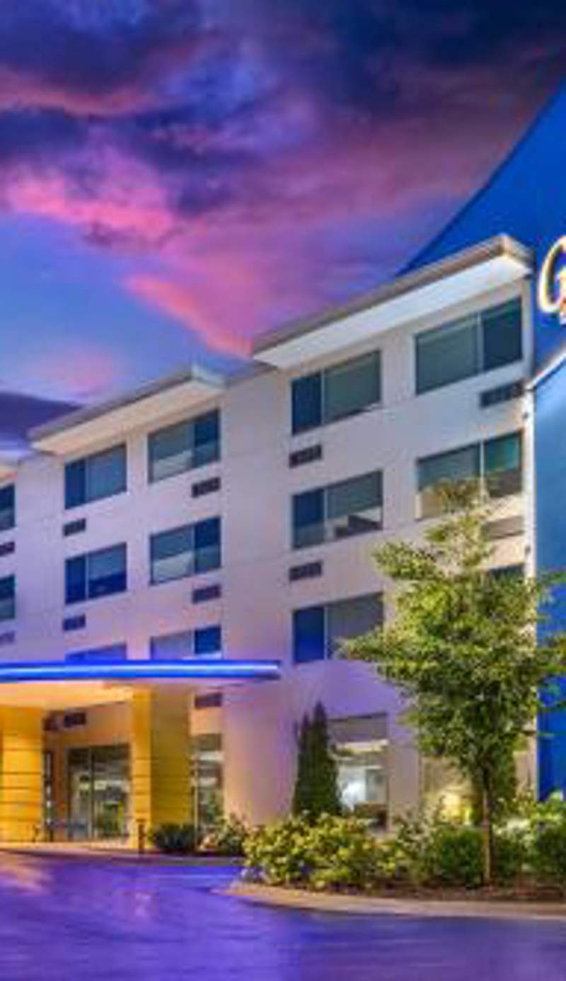 GLo Hotel Asheville-Blue Ridge Parkway