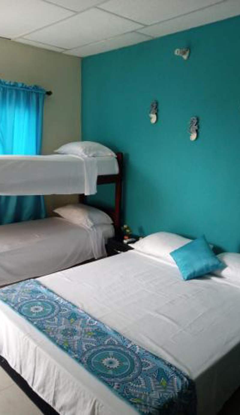 AquaMarina Hostal
