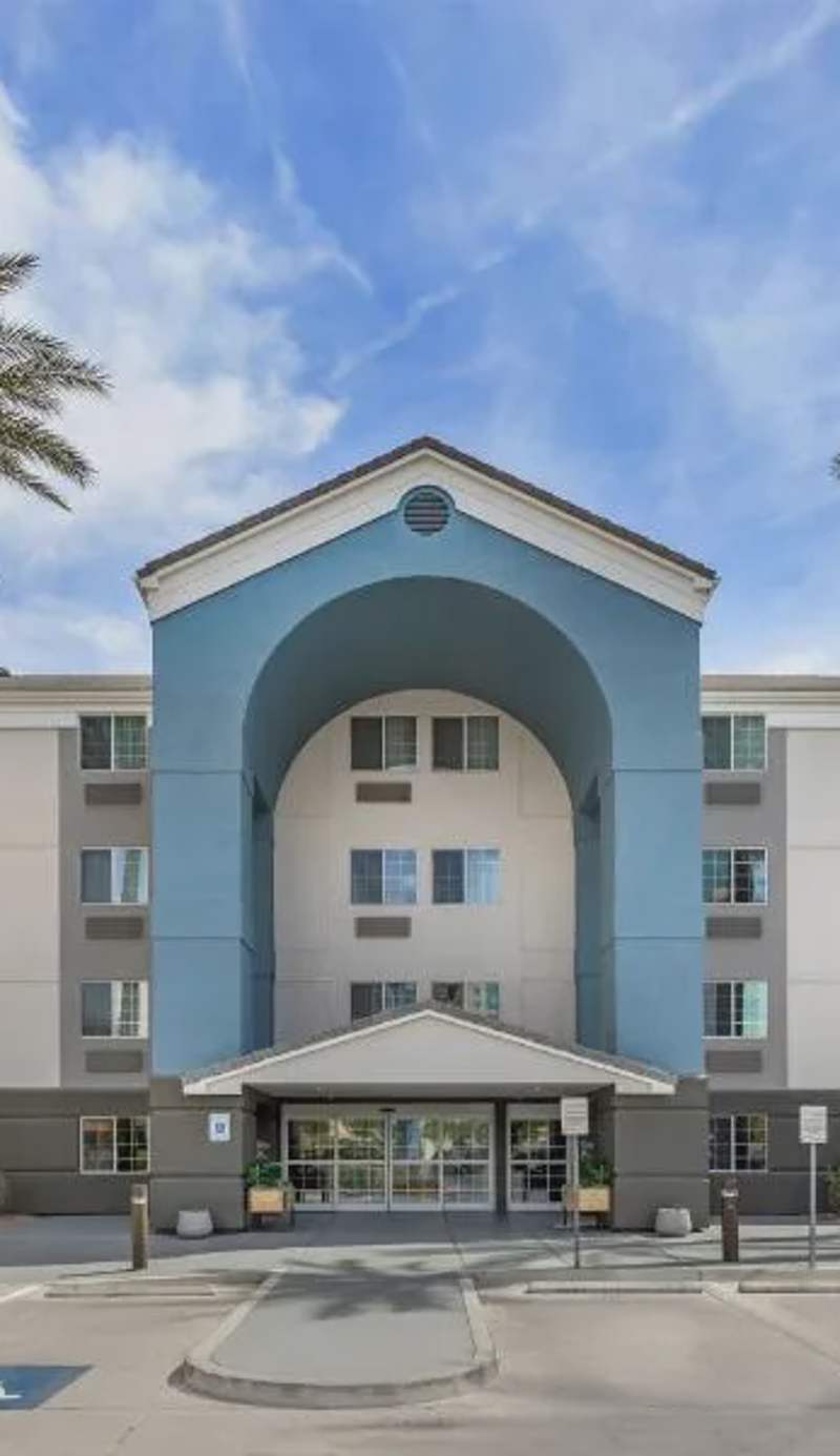 Sonesta Simply Suites Las Vegas Convention Center