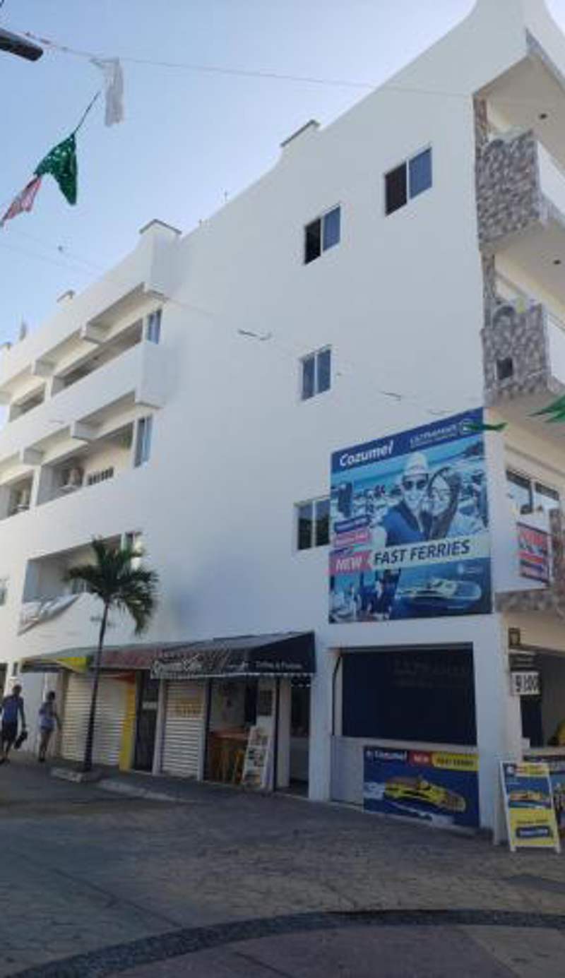 A una calle del ado 5ta avenida