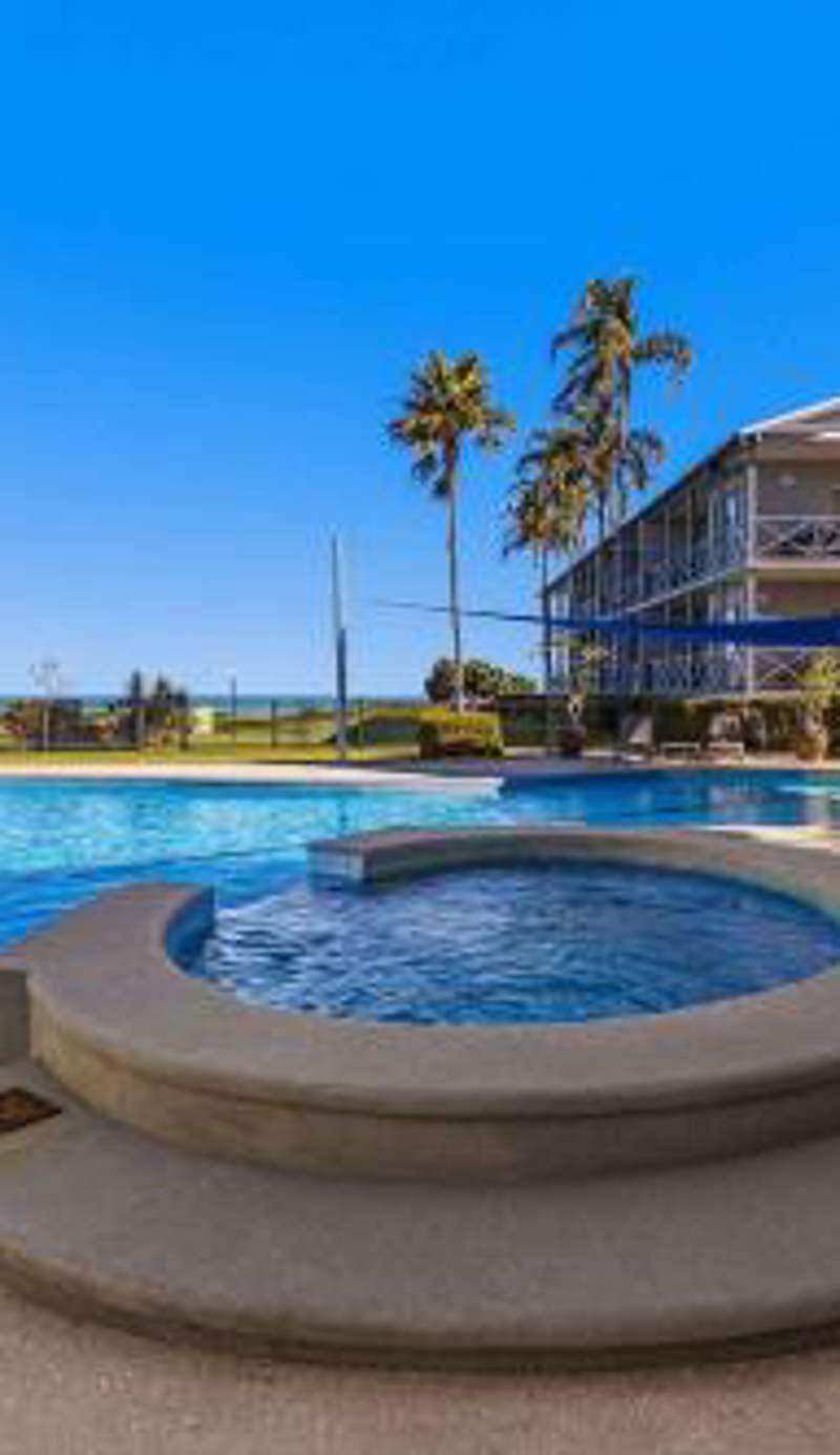 Moonlight Bay Suites