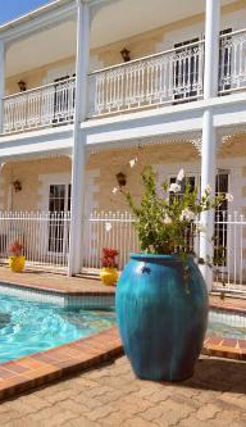 White Lace Motor Inn