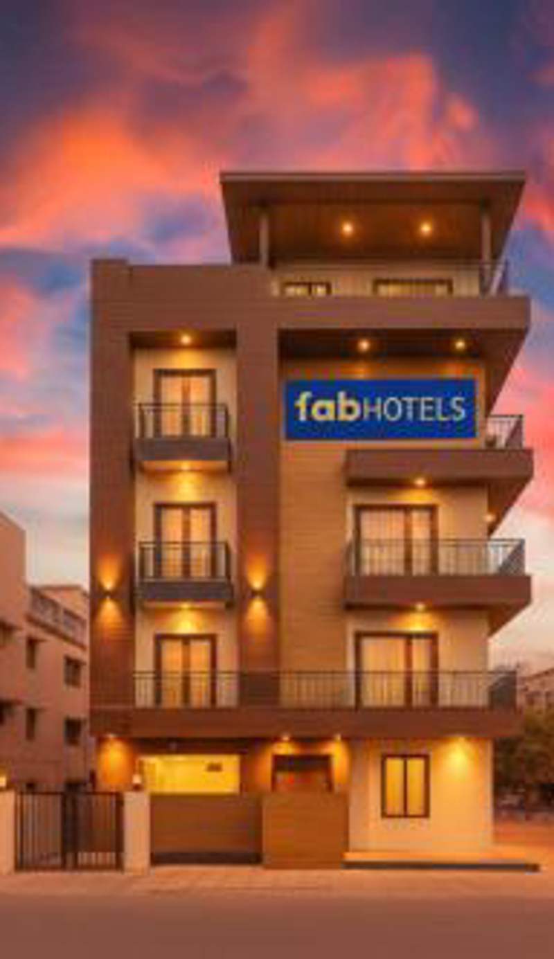 FabHotel F9 Sector 19