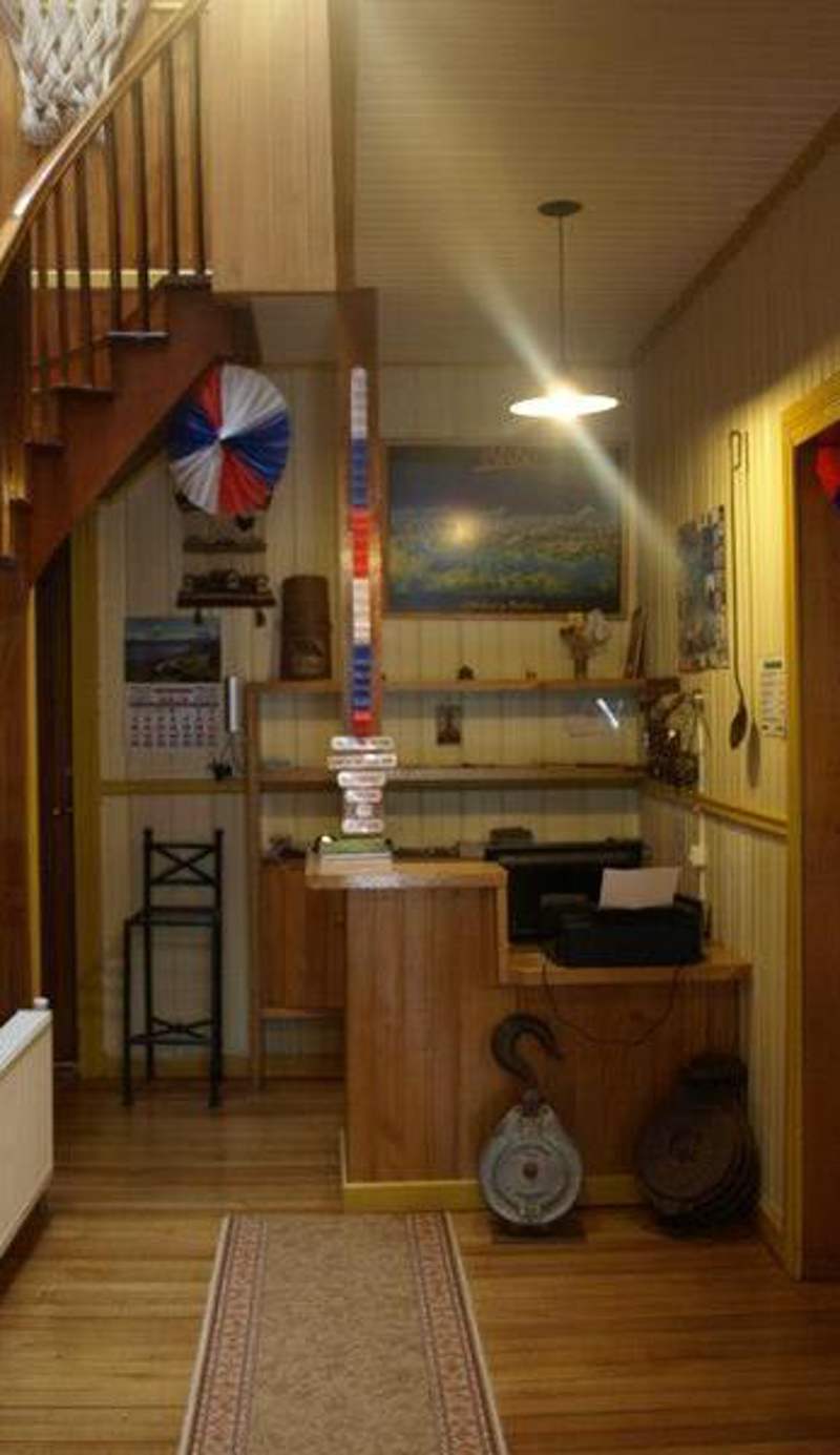 13 Lunas Hostel
