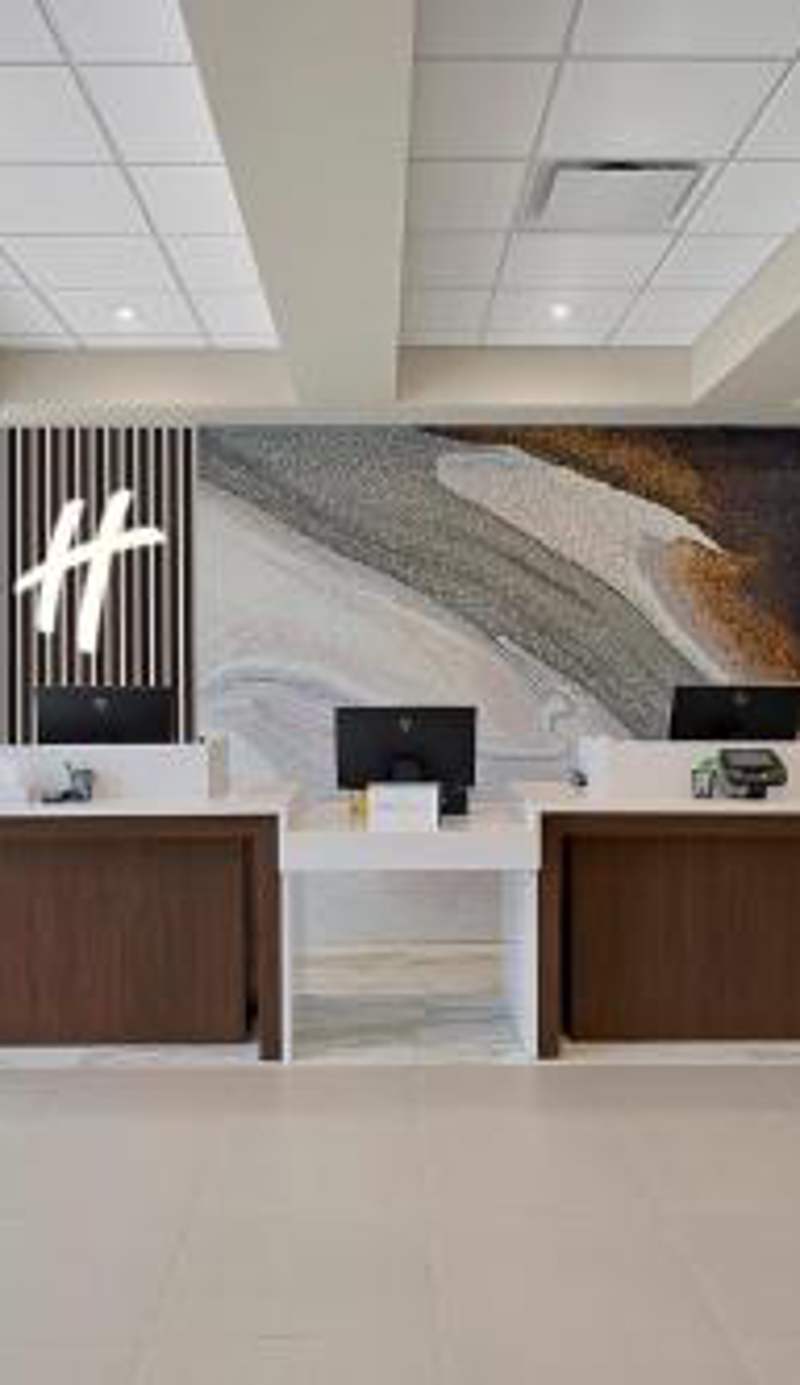 Holiday Inn & Suites Chicago-Downtown by IHG