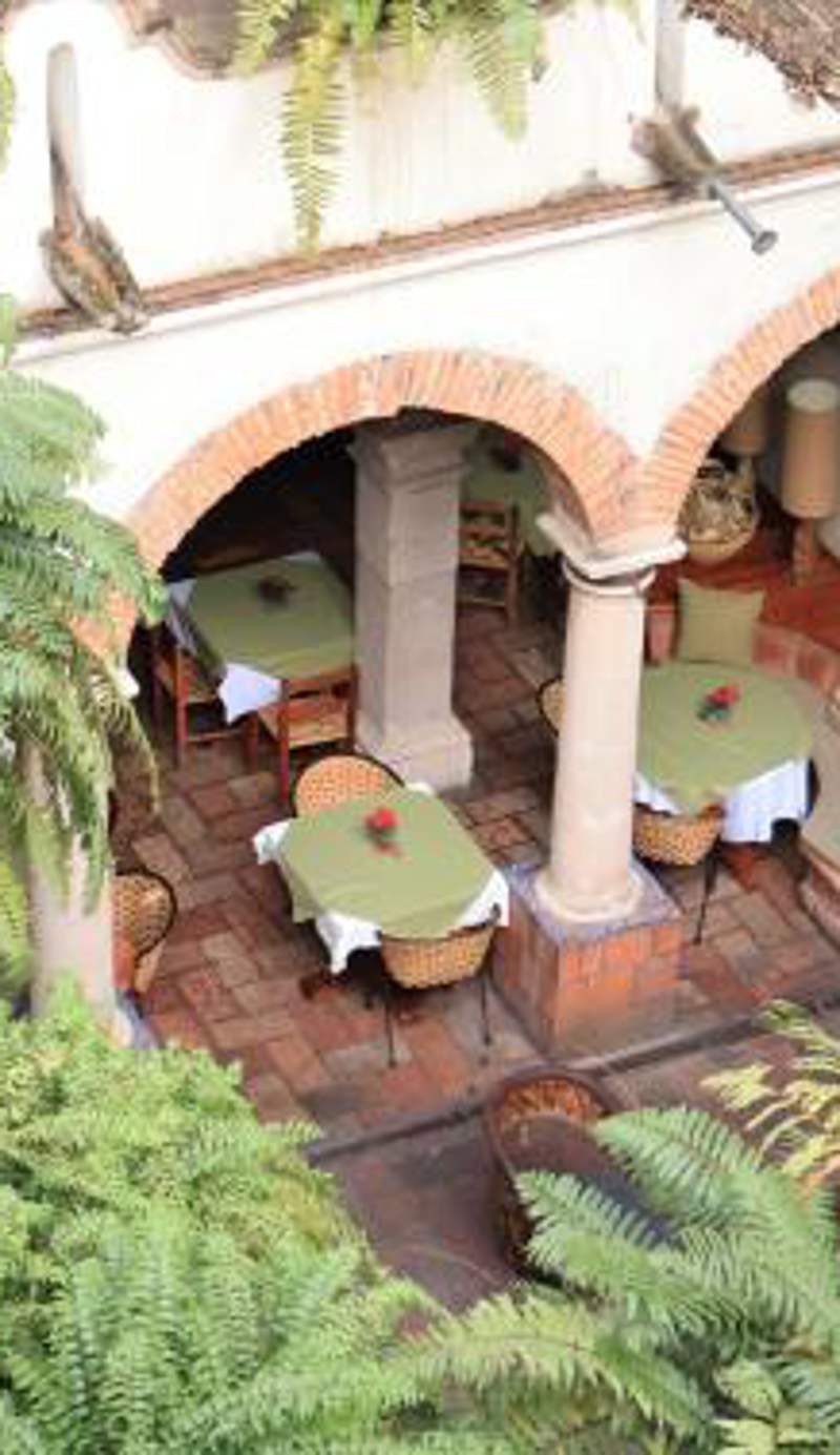Hotel los Arcos