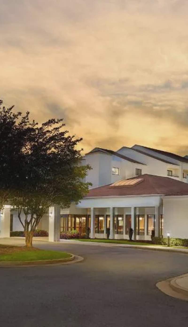 Courtyard by Marriott Atlanta Executive Park/Emory