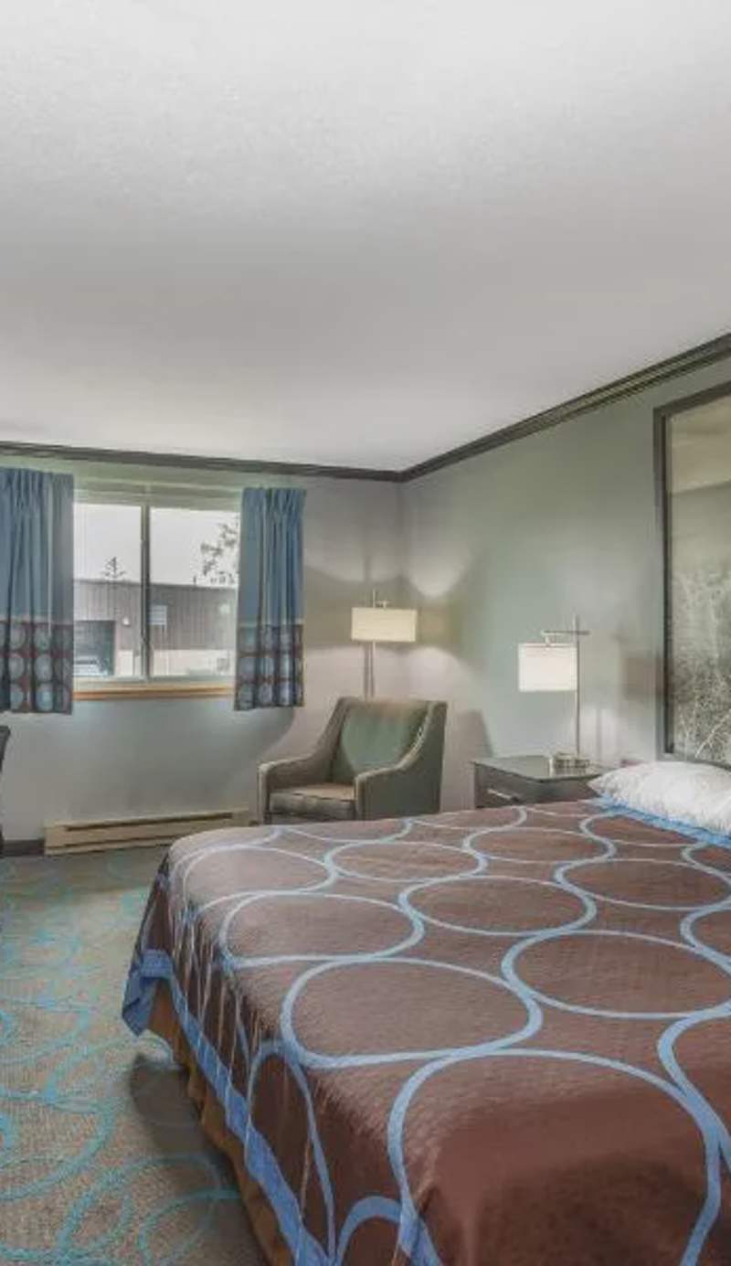 Super 8 by Wyndham Duluth