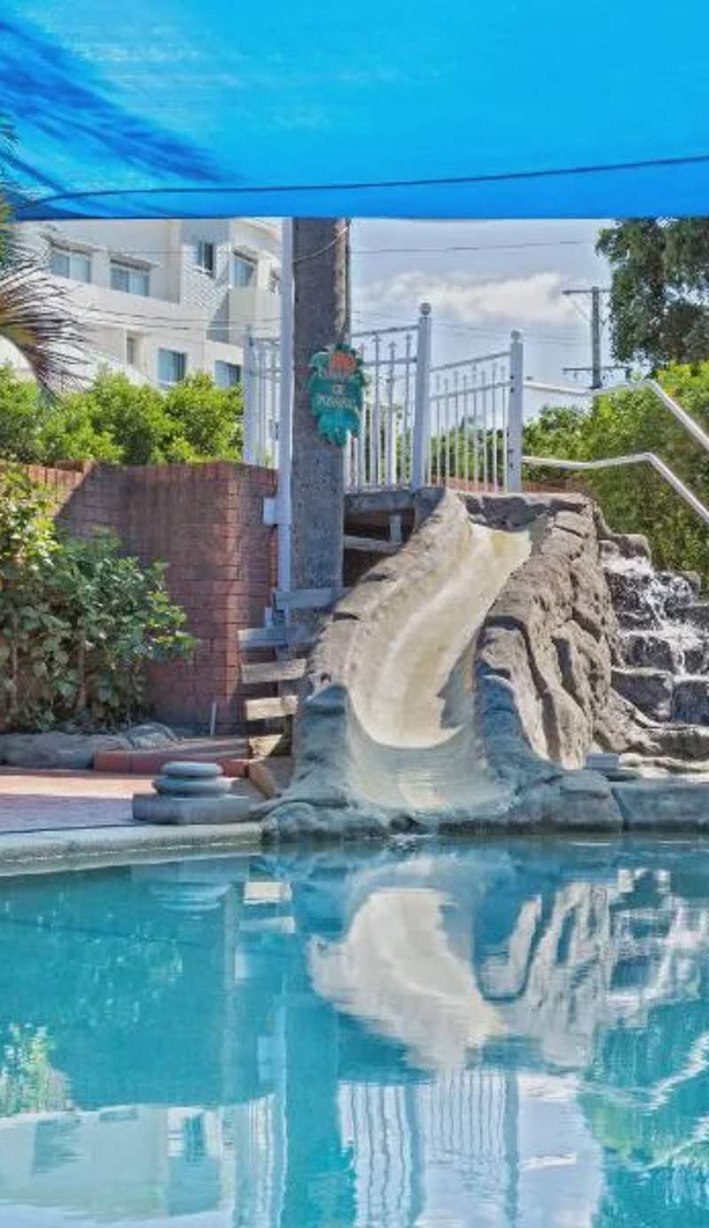 Sapphire Palms Motel