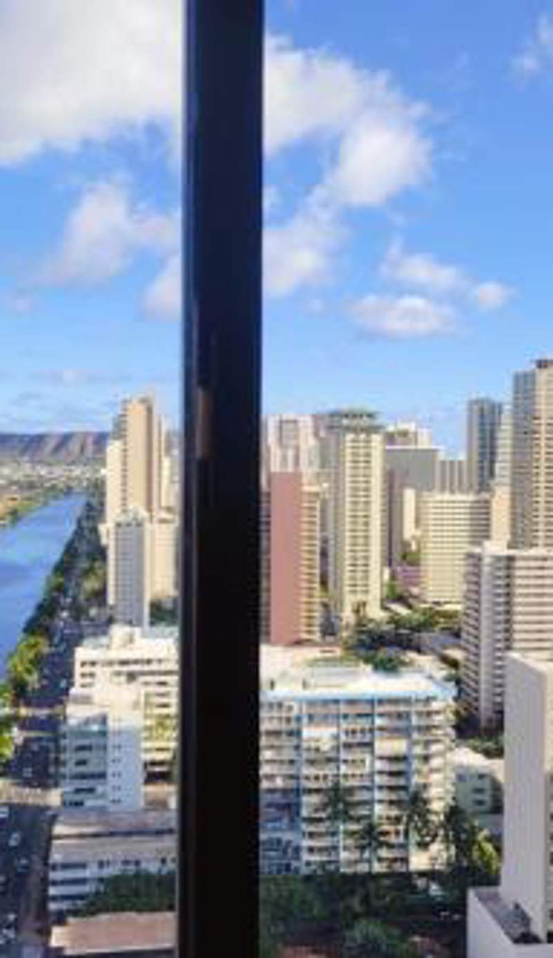 Waikiki Condo High Floor Views Beaches Convention Center