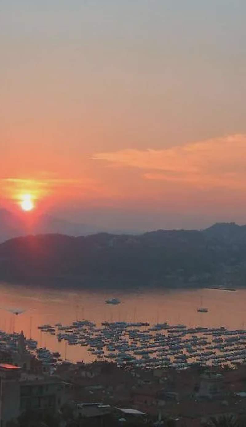 HOTIDAY Apartment Collection - Lerici Terrediliguria