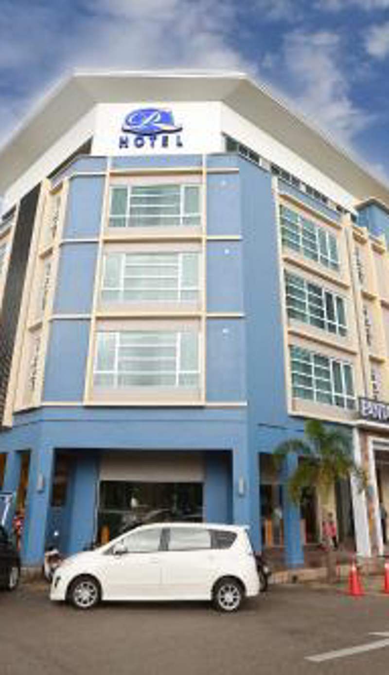 Pantai Regal Hotel