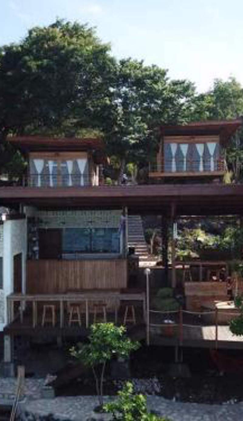 Tevana House Reef