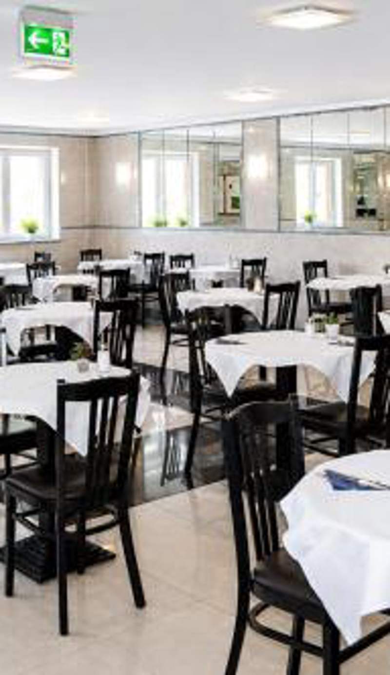 Hotel Donaustadt Kagran - at Metro U1