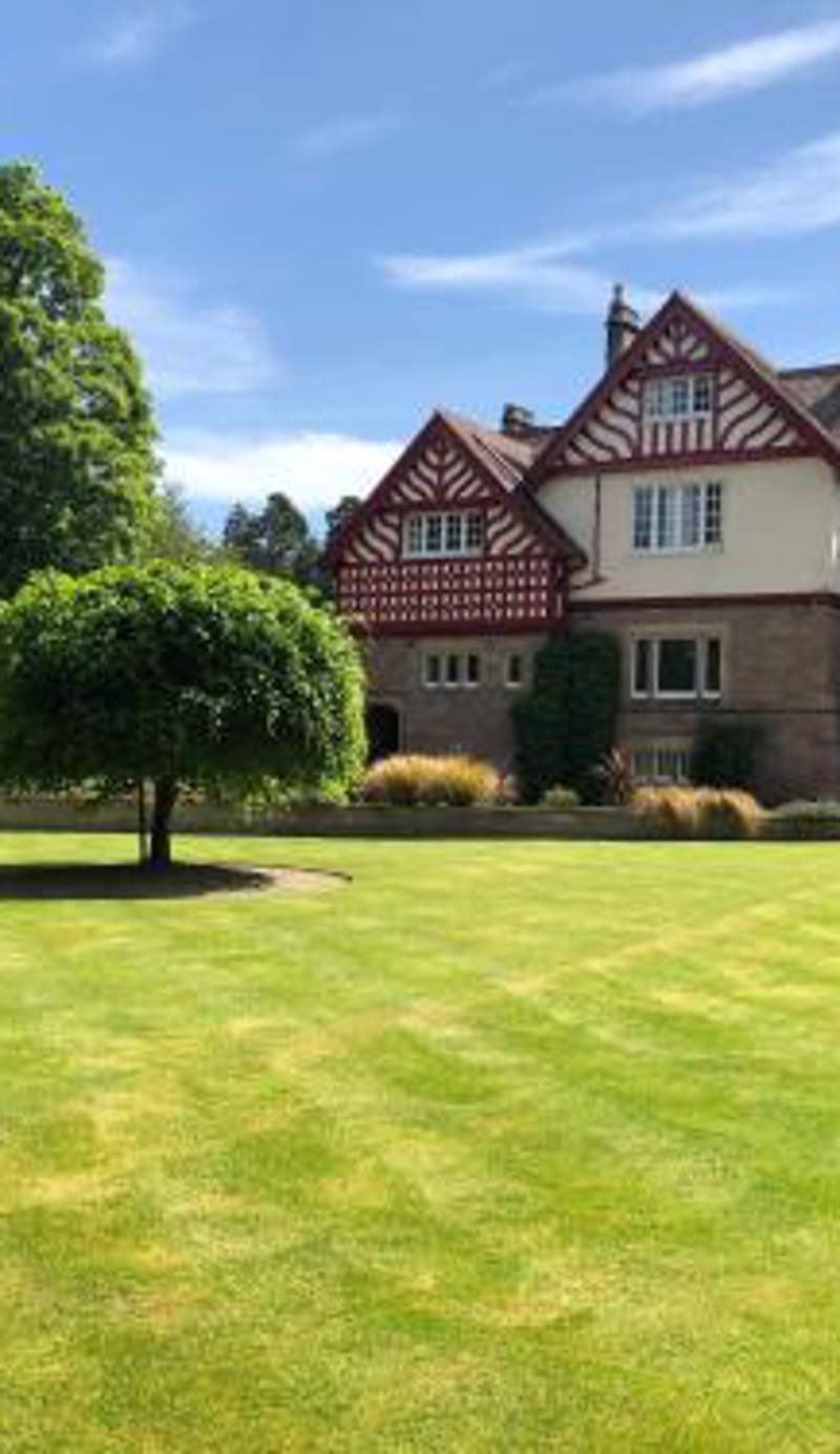 Rossal House Apartments