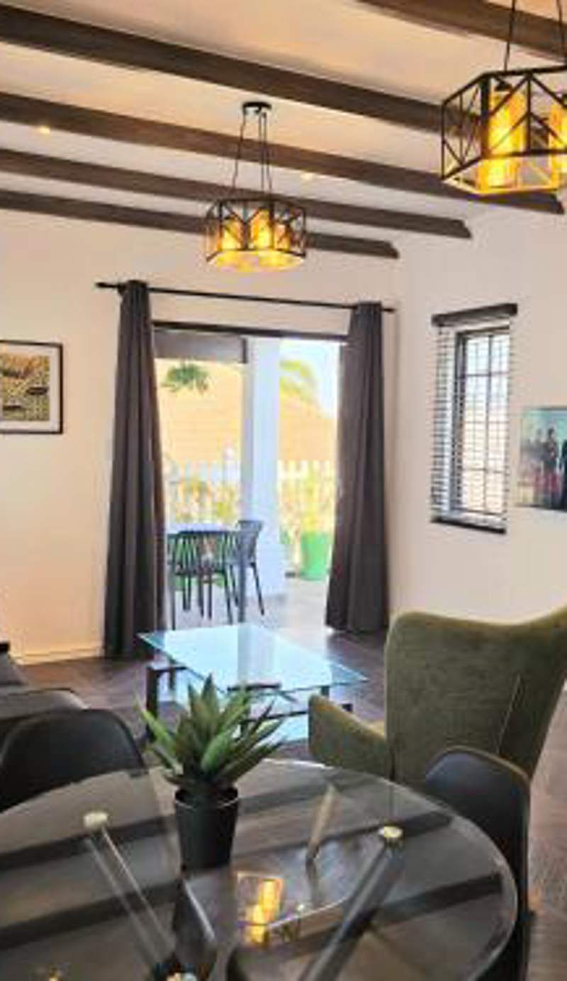 Hampton Collection Avenues - Urban 4 Sleeper Serviced Apartment