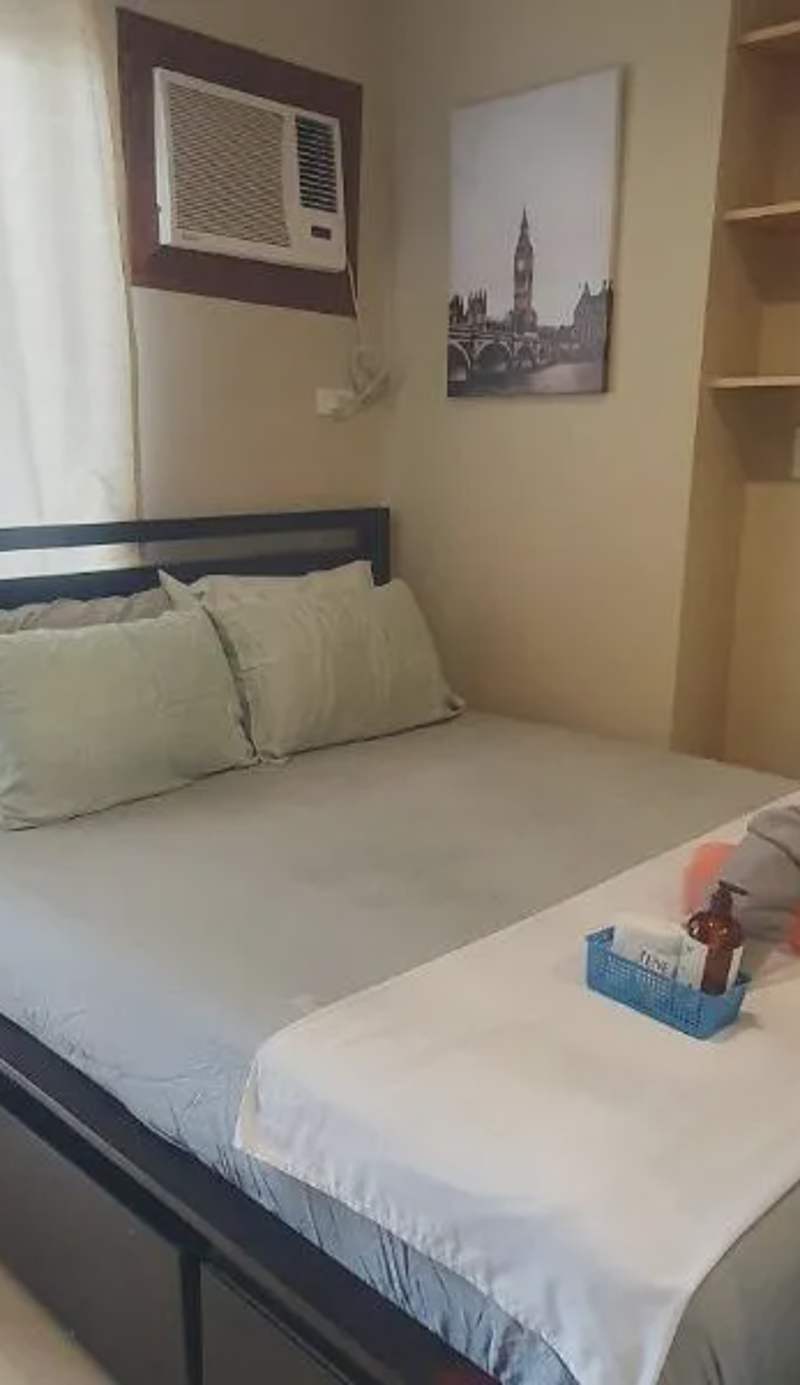 Condo Unit with Balcony Avida IT Park