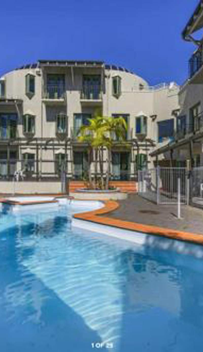 Parklane Motor Lodge