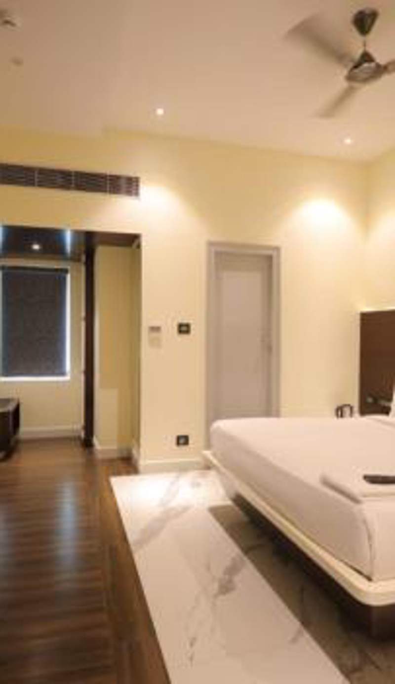 YAR INN CENTRAL