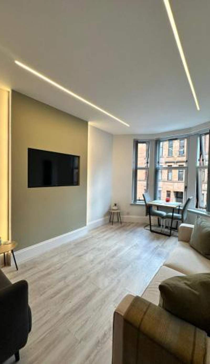 Glasgow West End Tenement Apartment