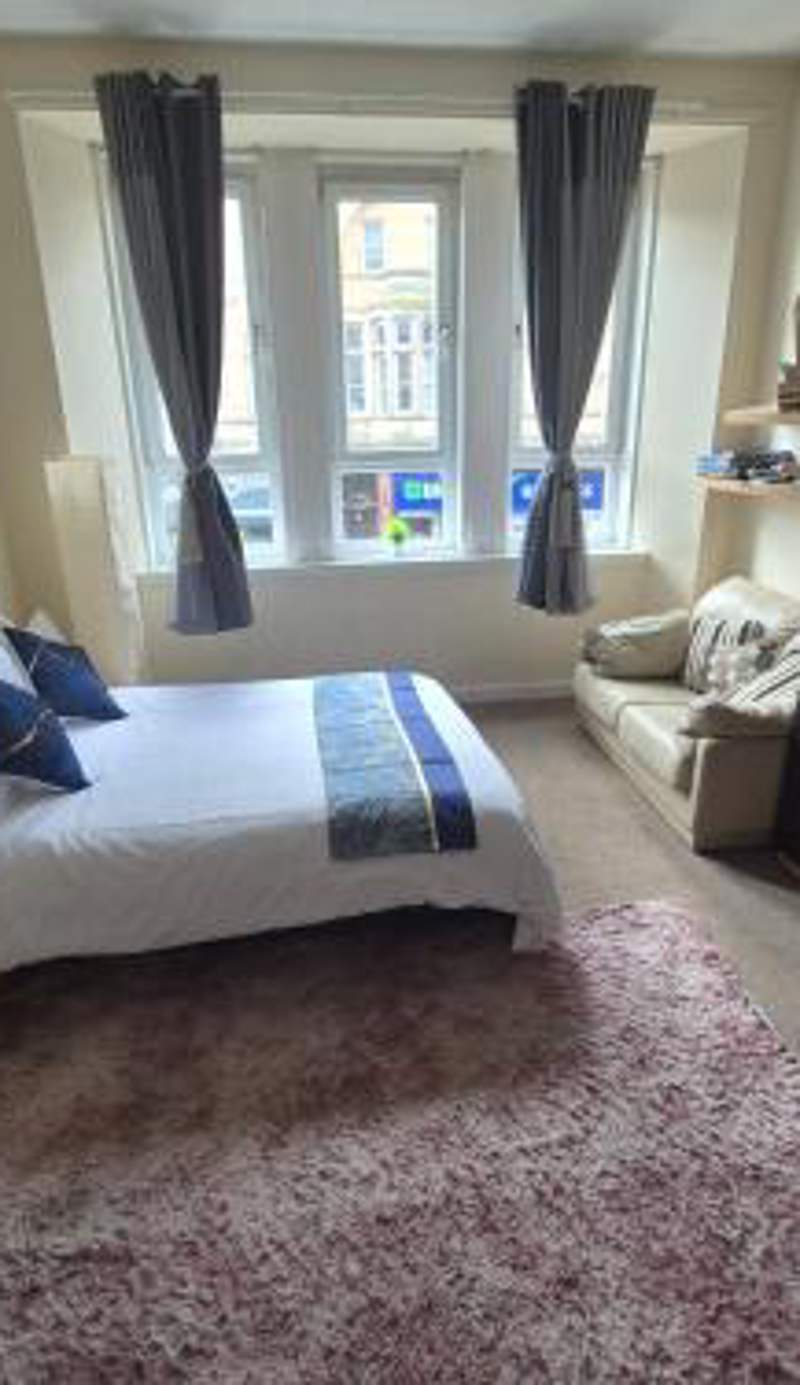 Cosy and Bright 3-bedroom flat