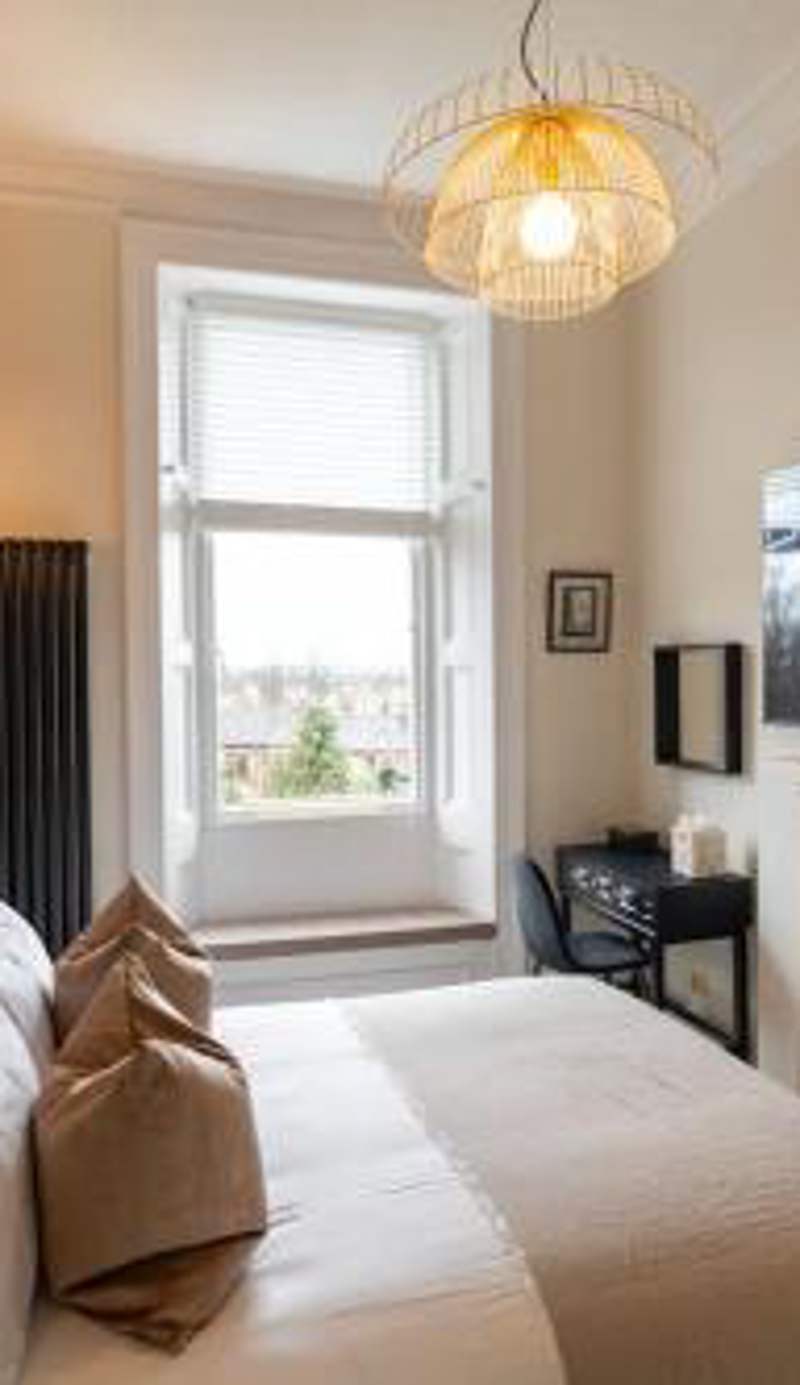The Devonshire Suite - Your 5 STAR West End Stay!