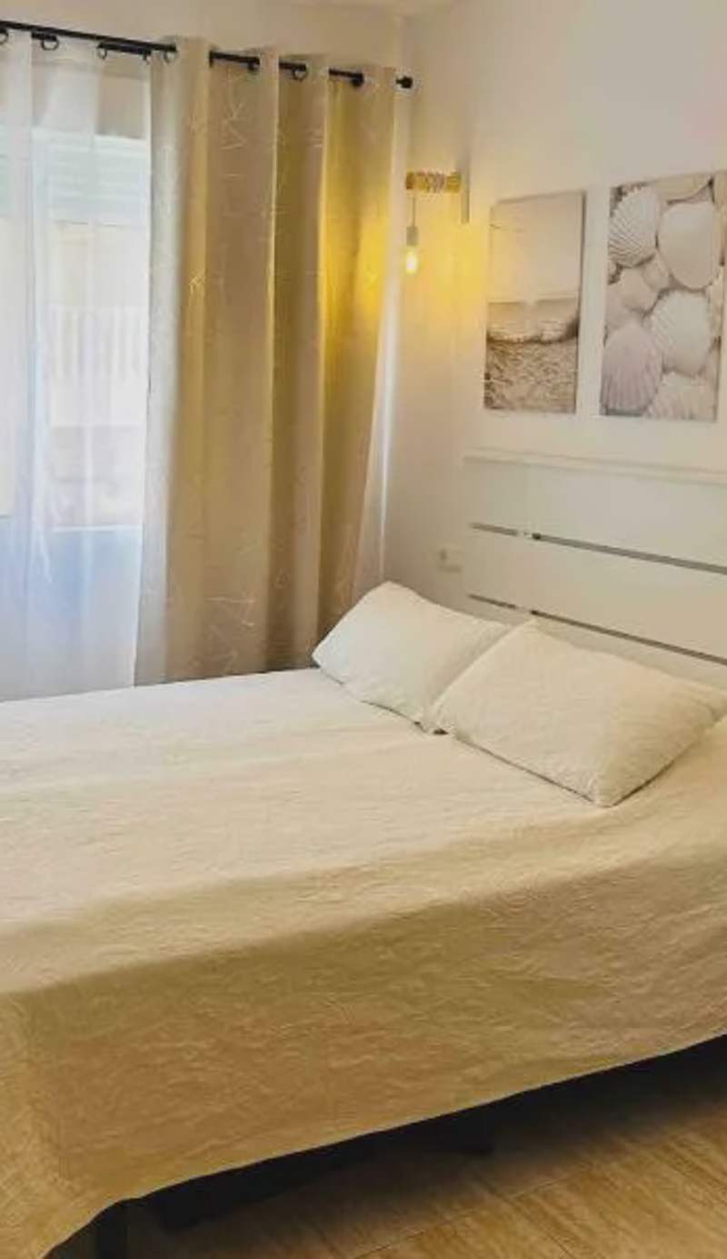 Tolle Wohnung mit 2 Schlafzimmern, Balkon und Pool