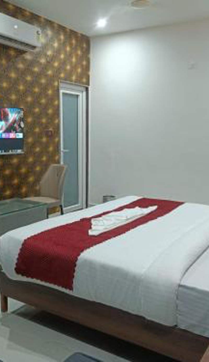 Hotel SS Residency