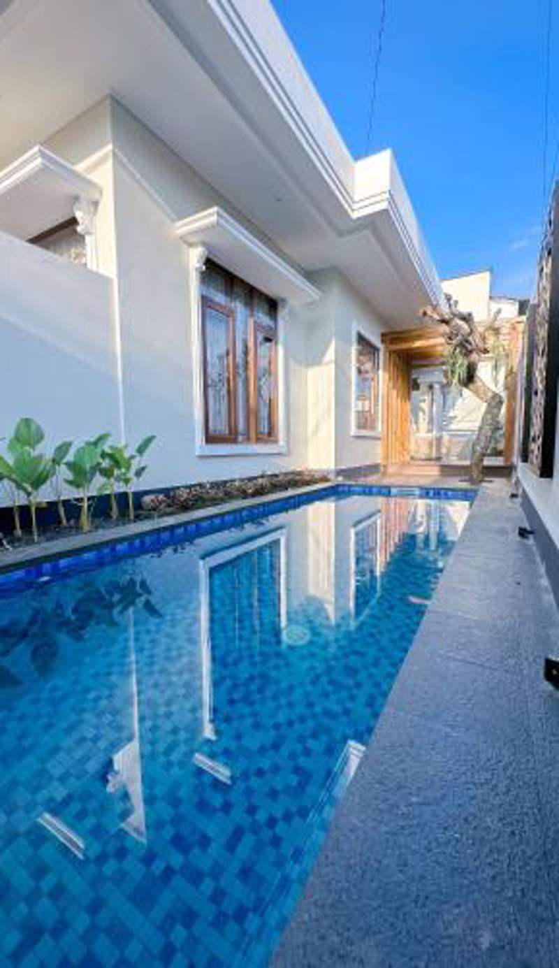 Hening Pool Residence